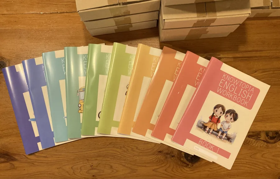 教室オリジナル教材 Knowtopia English Workbook
